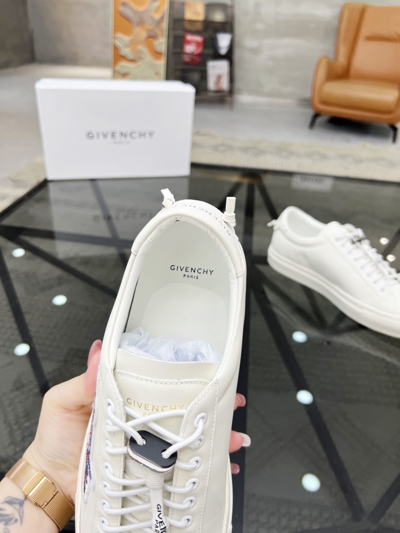 Givenchy Sneakers